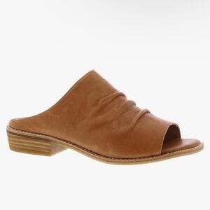 Sofft 'Netta' Sandal Women's 6 M Tan Leather Slip On Open Toe Comfort